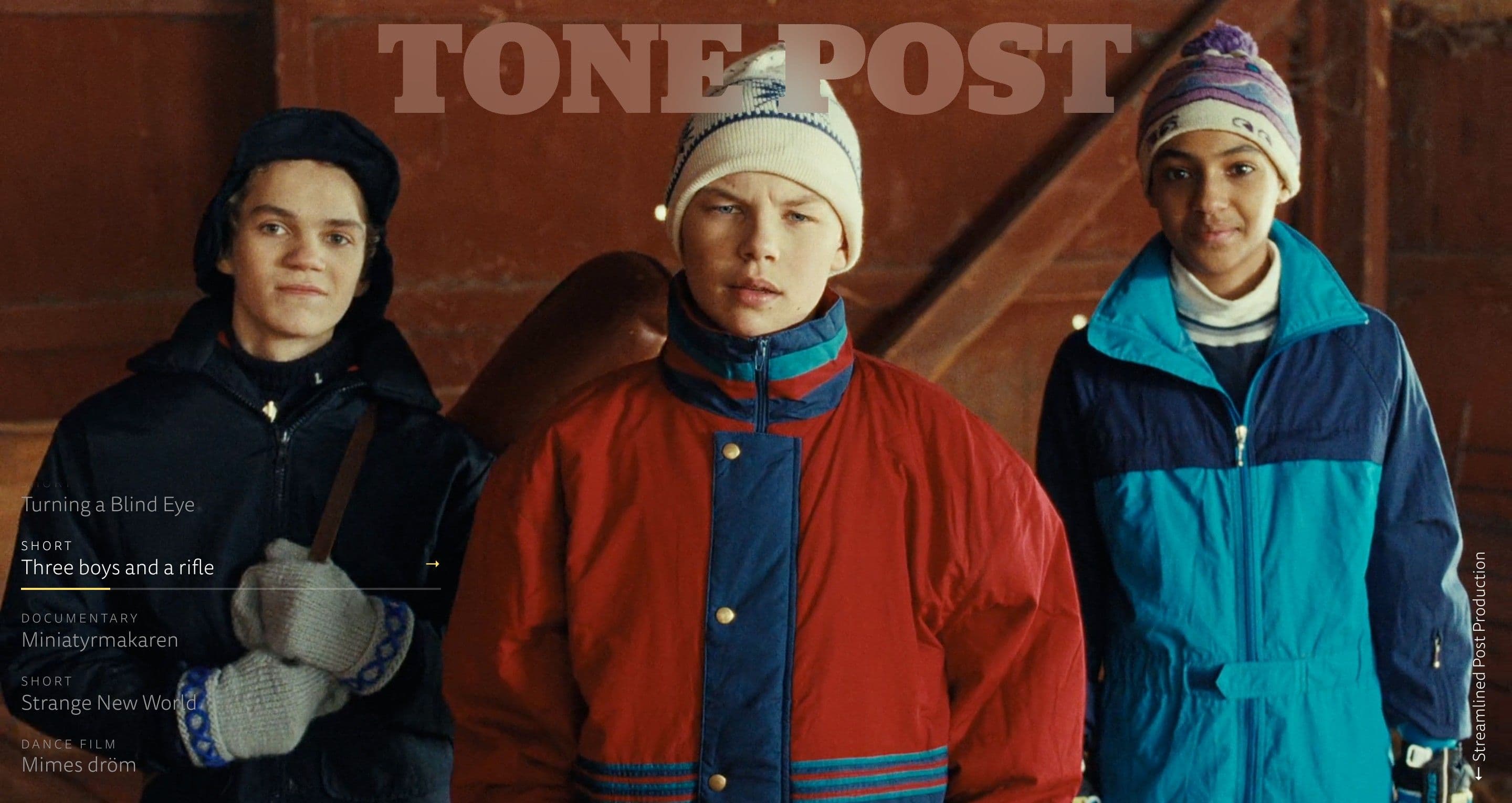 The home page on tonepost.se, with three boys in bright winter jackets behind the project list